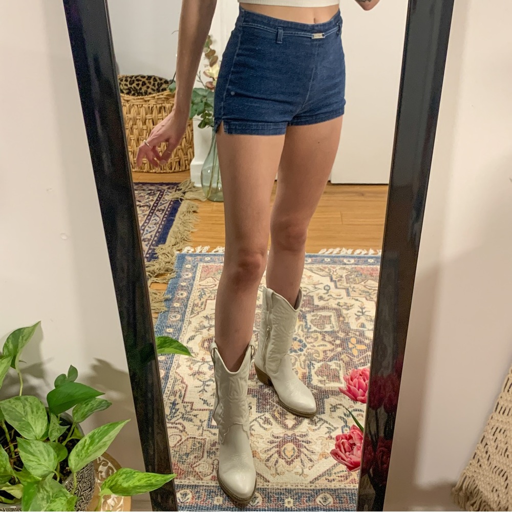 Bebe ‘High Rise Mini Short’ Dark Wash 00